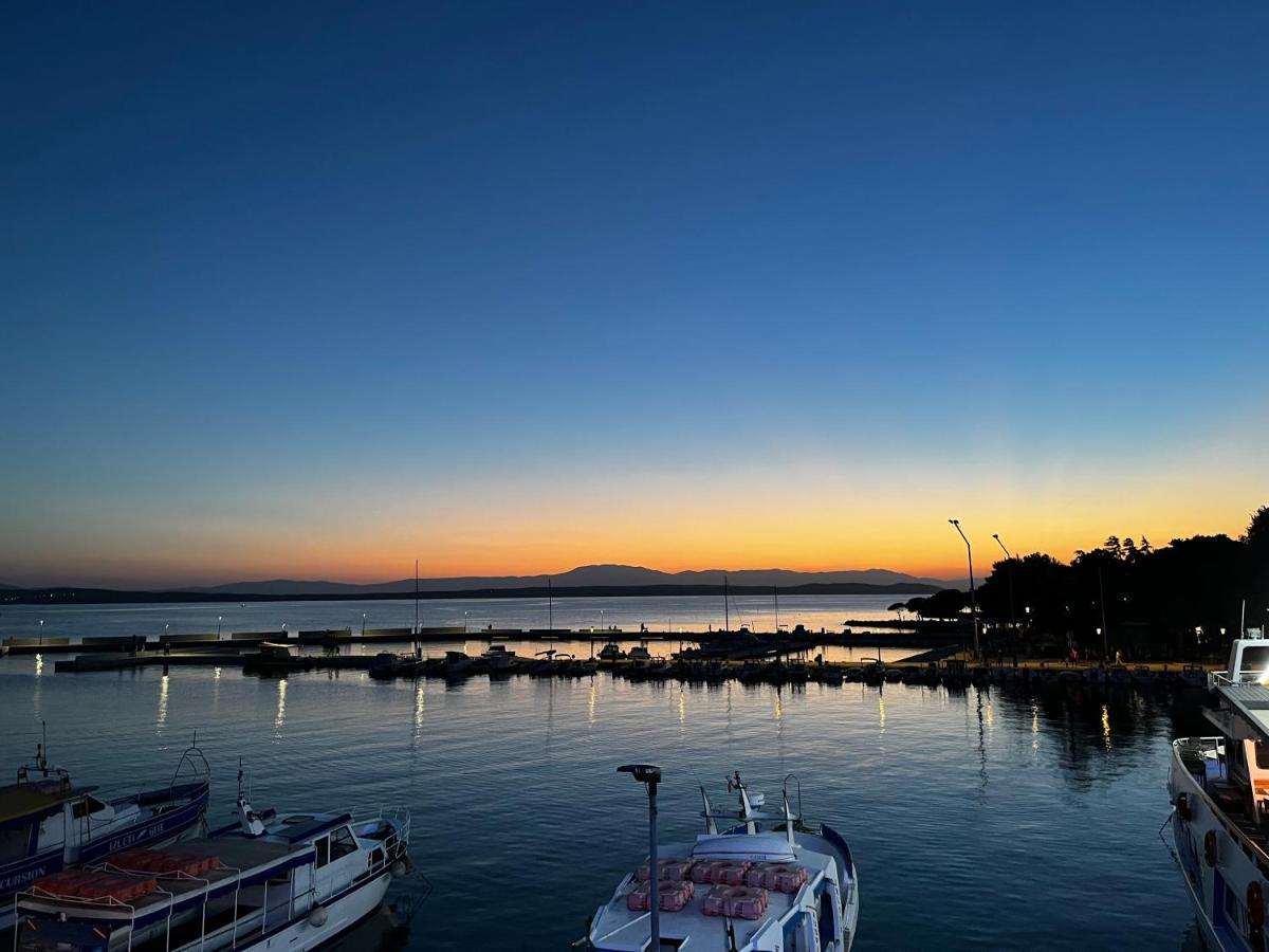 Apartmani Marina ซริกเวนิซา ภายนอก รูปภาพ